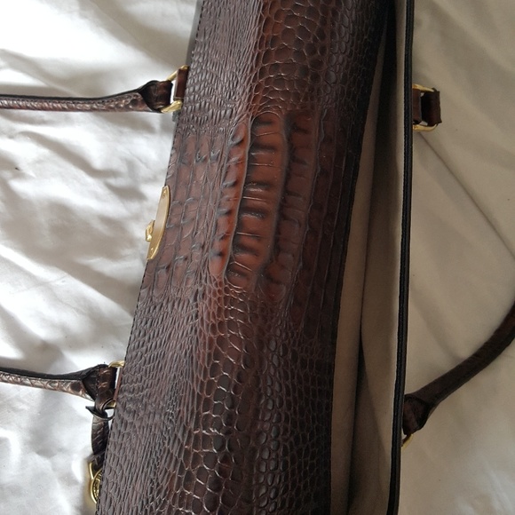 BRAHMIN Vintage Shoulder Bag - Picture 3 of 8